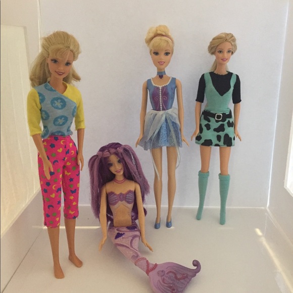 Dolls - Picture 1 of 5